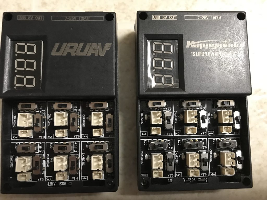 URUAV UR65とMobula7の充電器比較